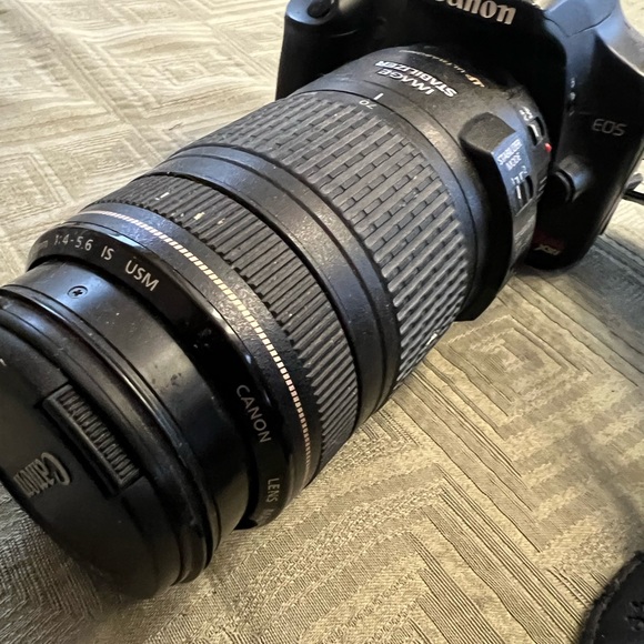 Camera - Canon REBEL - Picture 3 of 6